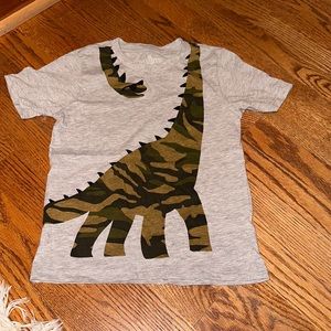 Dinosaur tee shirt size 6 hollywood the Jean company